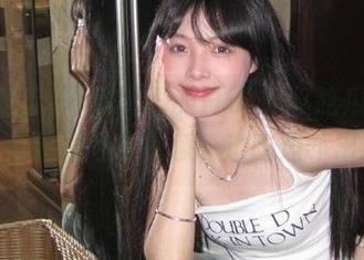 不怕无聊的日子，17吃瓜苹果版让你轻松在线吃瓜，边吃边吓出声！