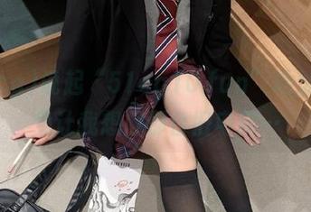 说起“51cg10.fun”地址，难免让我想起那台旧电脑…