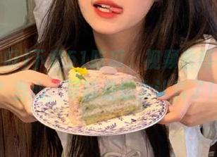 下载51吃瓜，视频看得不对劲？当心，可能是你太认真了！