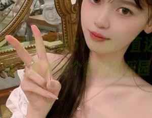 直接下载51吃瓜，直达八卦贩售机，果然是个错位的乐园。