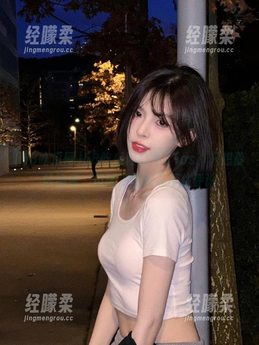 58吃瓜网打开了ios，只想静静地看，但脑子里却忍不住评论