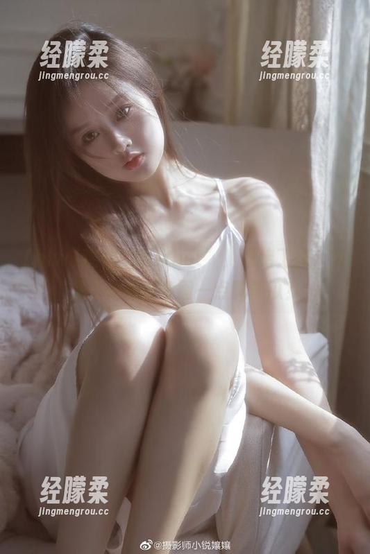 观看“hlwbet”，思绪飞扬，我是不是应该多囤一点腌黄瓜？