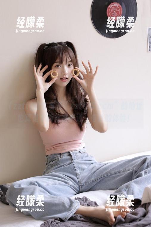 刚才发现“zztt38.ccm”的地址也算是个新社交渠道，奇妙的体验！