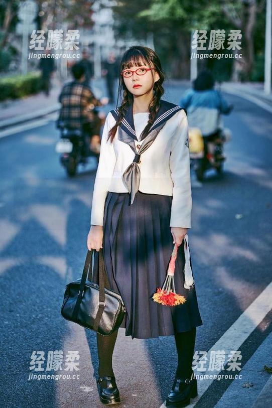 大咖悄悄来临！五一吃瓜免费版，让你轻松收藏热乎八卦。