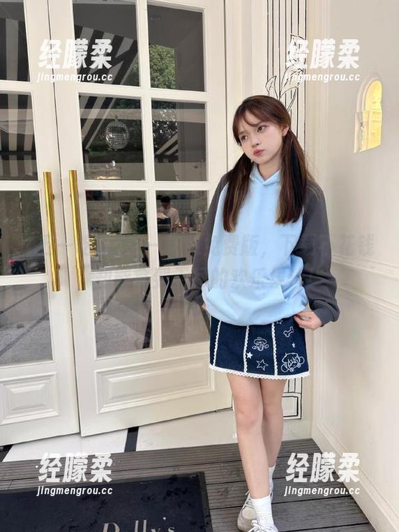 五一吃瓜免费版，下载不花钱，却能拿到无尽的欢乐果汁！