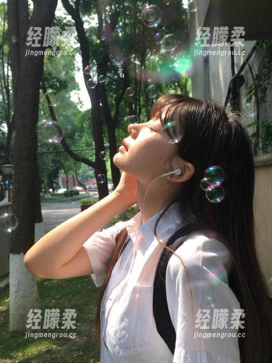 吃瓜直播 吃瓜直播:在线记录人生的“大戏”与“小插曲”