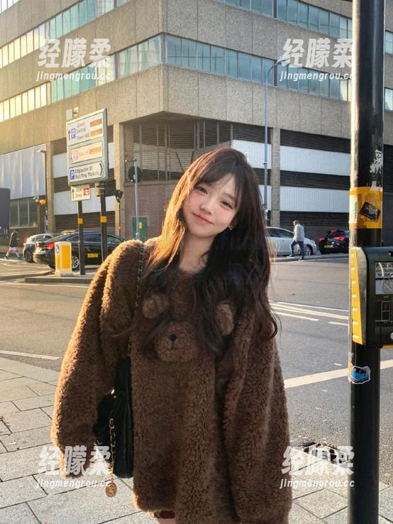 www.51cg.fun吃瓜网app：唉，看得我手痒，再次点开了