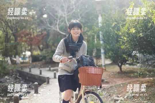 吃瓜网91苹果版：我擦，这瓜太大了，慢慢咀嚼！