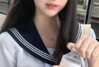 吃瓜网必备软件下载中，给你的在线观看带来点兴奋！