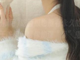 吃西瓜也能有永久的默契，天天吃瓜网帮你加深“瓜”感情