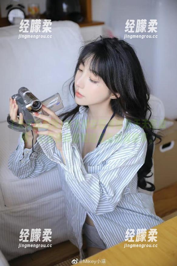 每天都在期待登录天天吃瓜网，心里痒痒想知道最新的离谱事。