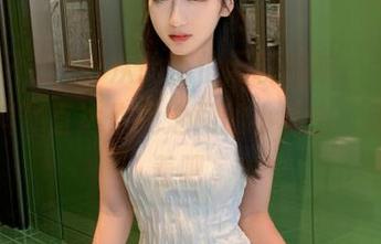 从此不怕闲聊尴尬，“黑料不加料”直达你我之间的小秘密，偷偷乐着吧。