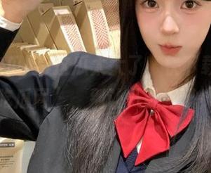 这瓜太大了，快下载“黑料吃瓜网”，别让八卦跑了！