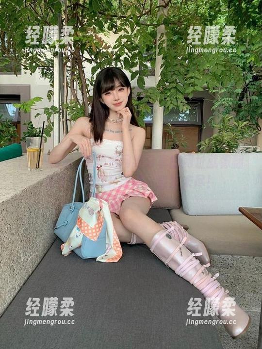 看黑料网络分享的网址就像翻阅了一本八卦画册，意犹未尽！