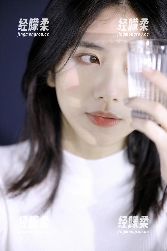 脑洞大开的“黑网料”——传送门就差脑袋进去了！